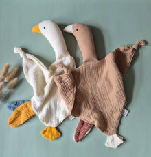  Soft Hydrophilic Goose Plush Toy for Babies - Brown